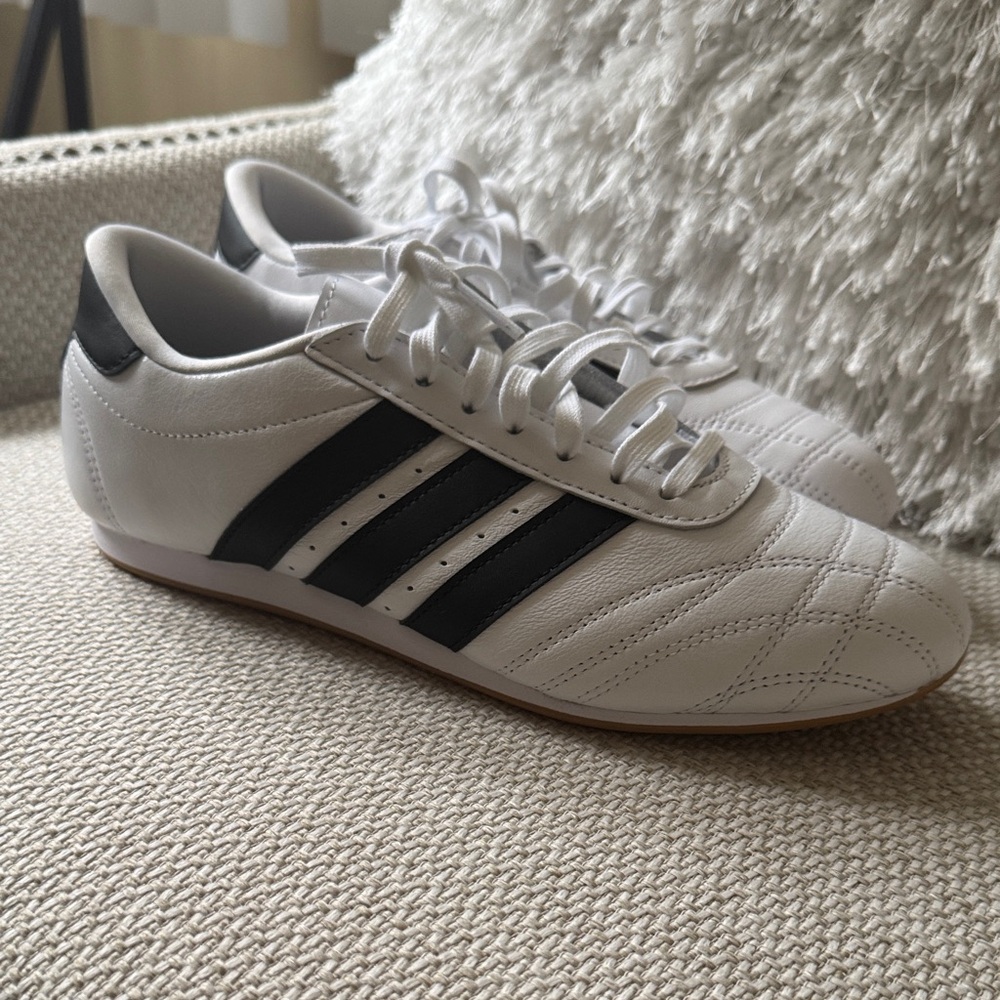 Adidas Men's Classic White and Black Sneakers